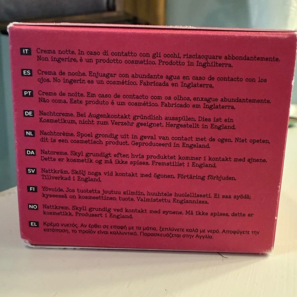 ELEMIS Superfood Midnight Facial Cream - Vibrant Pink - Picture 3 of 5